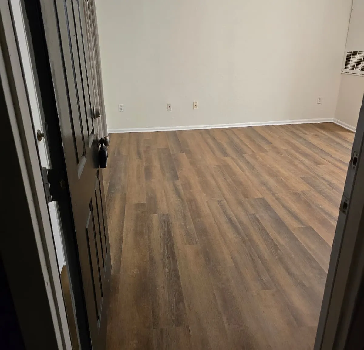 1 bed, 669 sqft, $1,300 — Photo 4