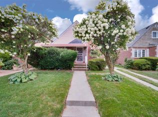 22762 Murdock Ave, Queens Village, NY 11429