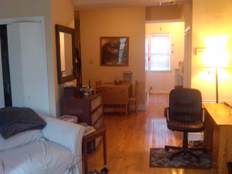 2nd image of 1133 Pine St APT 3F