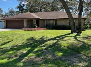 1555 Sir Henrys Trl, Lakeland, FL 33809