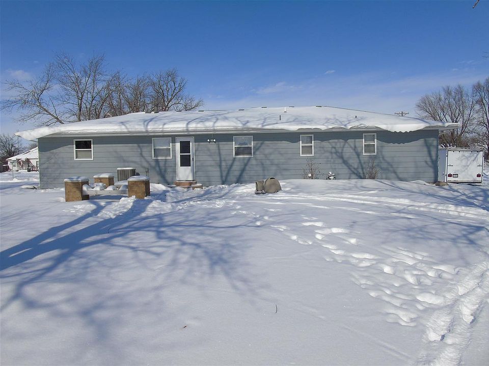 2nd image of 315 Nebraska St