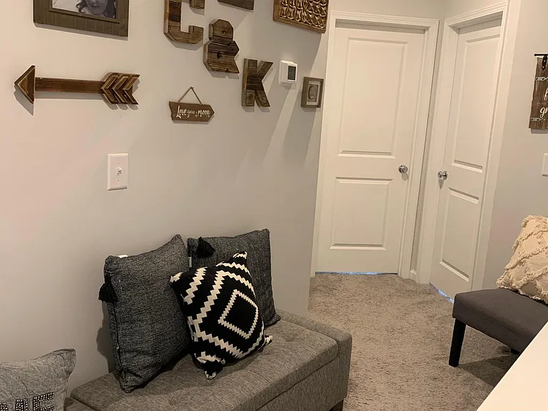 196 Liam St — Photo 14