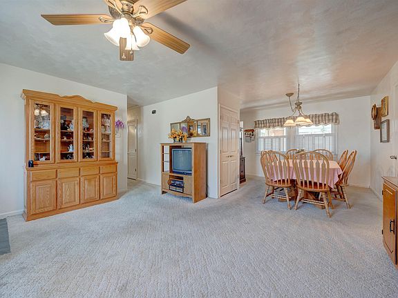 5th image of 1323 Maxville Rd