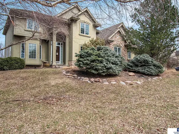 103 S 173rd Avenue Cir, Omaha, NE 68118