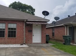 608 Derouen St, Lake Charles, LA 70607