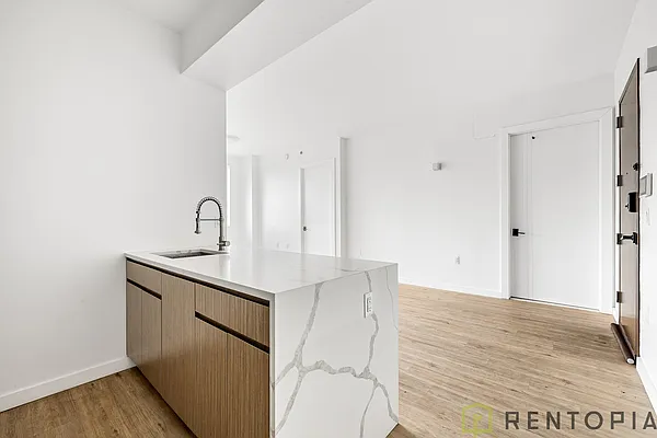 Rented by JCS Realty Group LLC | media 60