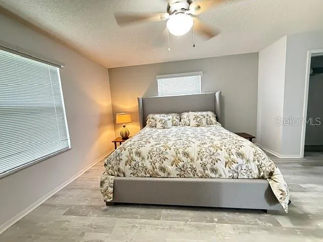 335 San Marino Dr — Photo 13