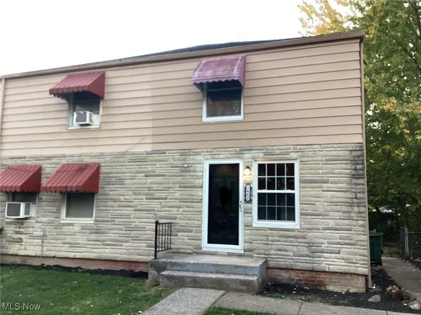 1462 E 250th St, Euclid, OH 44117