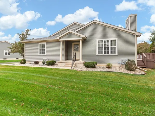 2474 Chesapeake Dr, Adrian, MI 49221