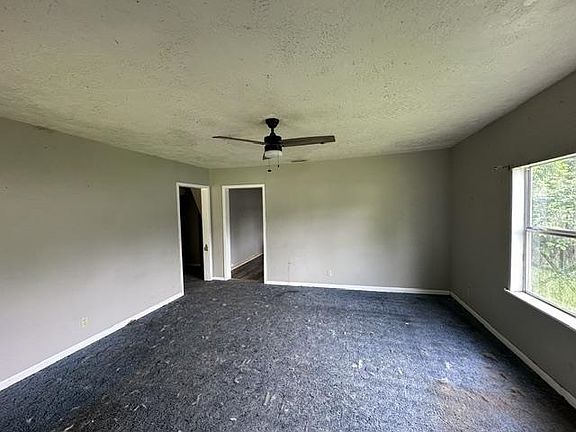 2nd image of 415 S Tannahill St