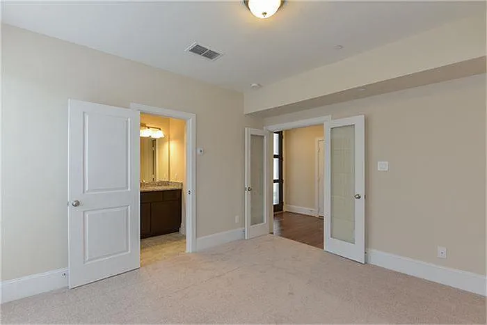 2112 Radcliffe St — Photo 14