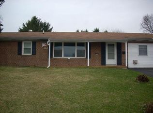 1012 Pleasant View Rd, Ephrata, PA 17522
