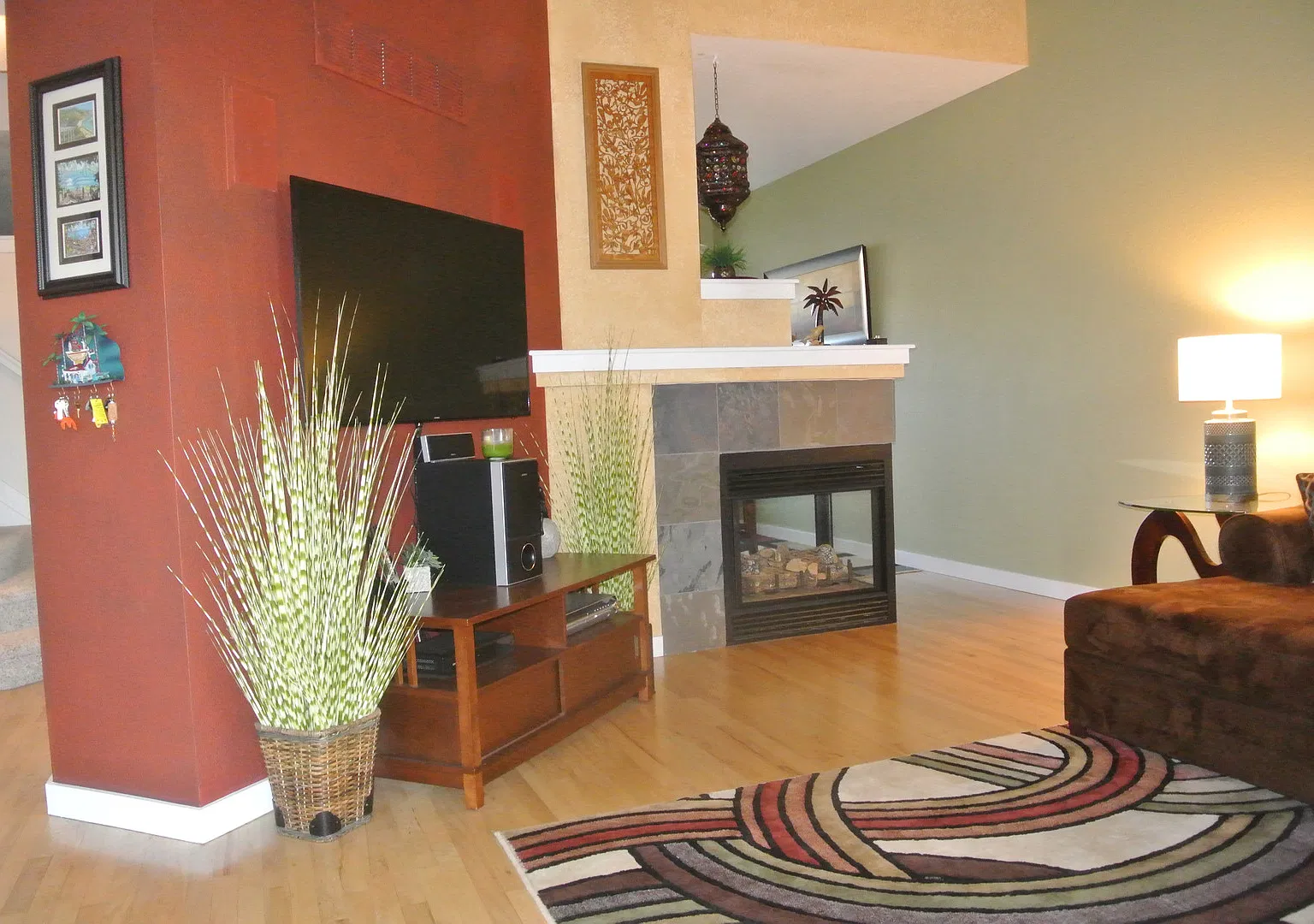 Luxurious Townhome in McKay Landing. — Photo 2