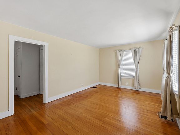 5th image of 319 W High St