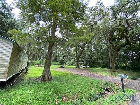 4th image of 220 Cypress Villa Ln