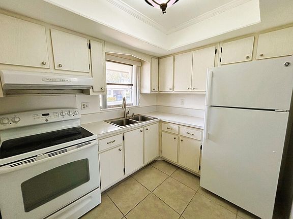 2nd image of 2845 Crosley Drive E #E