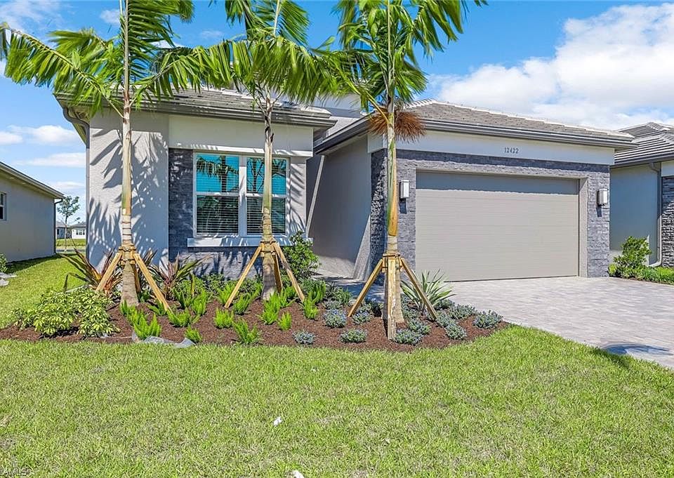 1st image of 12422 Dahlia CT