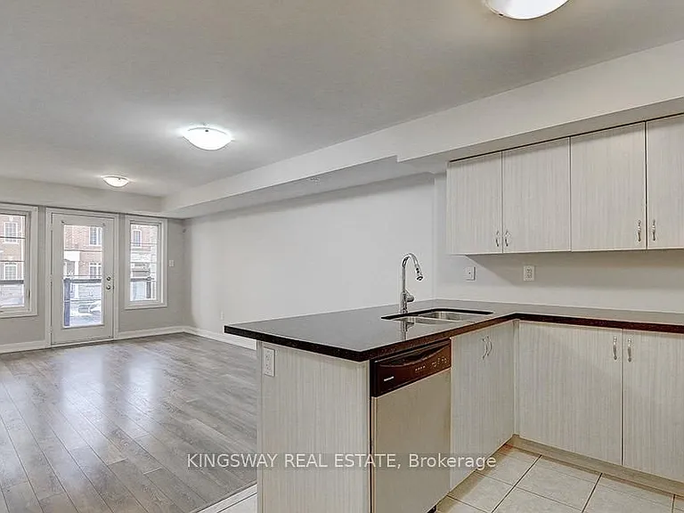 100 Parrotta Dr #92 — Photo 9