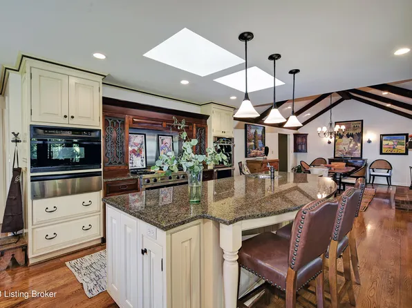 1506 Northwind Rd, Indian Hills, KY 40207
