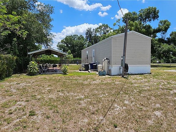 4th image of 8406 McDaniel Dr