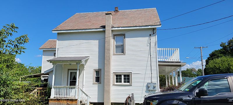 4th image of 38 4th Street