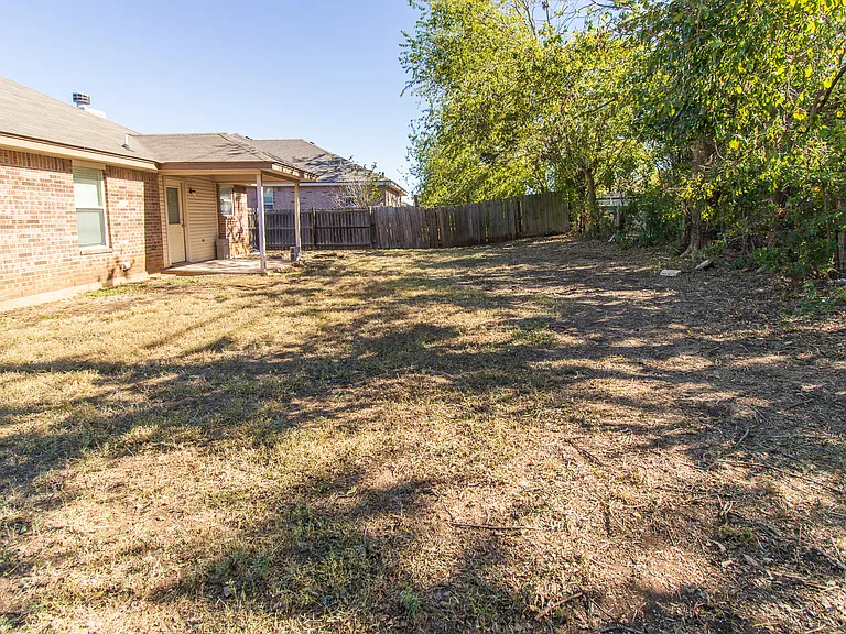 3102 Ida Dr — Photo 23