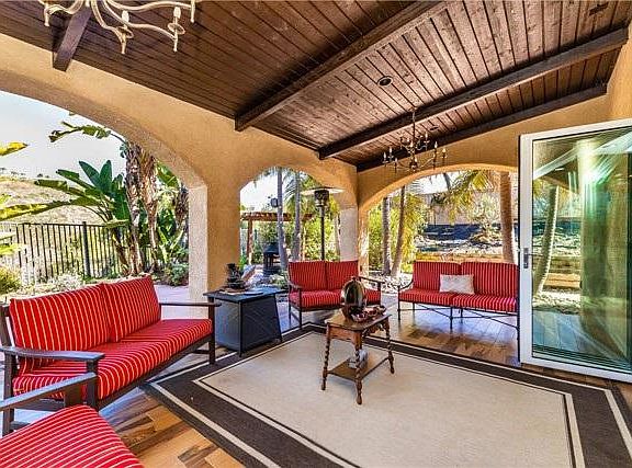 Outdoor living area