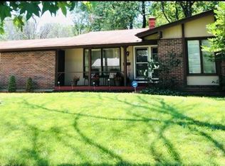 3470 Amblewood Dr, Florissant, MO