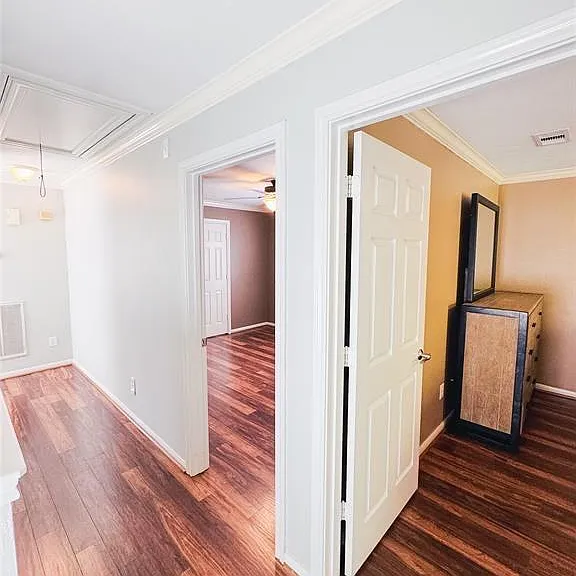 1204 Andrews St — Photo 13