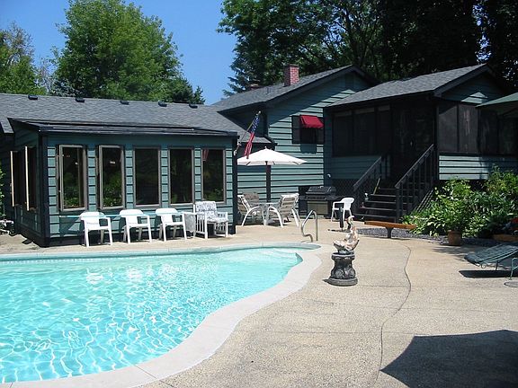 3rd image of 26321 W Laurel Ave