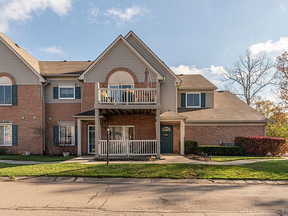 2nd image of 360 Marigold Cir