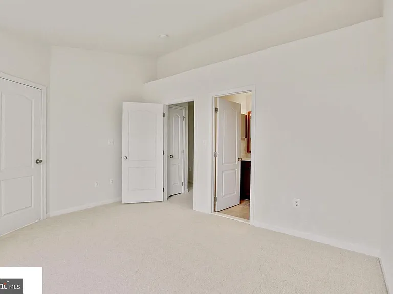 43140 Whelplehill Ter — Photo 16