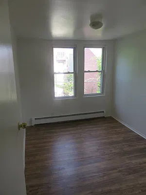Rented by Space Real Estate | media 30