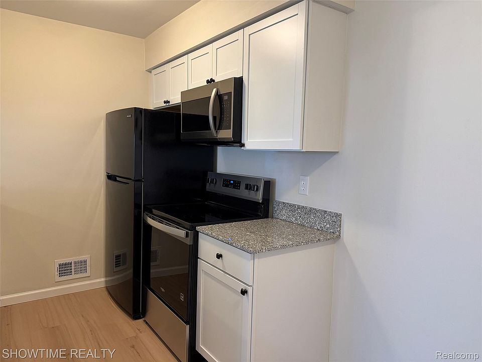 29141 Hayes Rd, photo 9