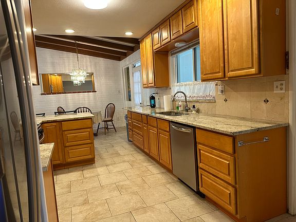 3rd image of 4449 E 13th St #1