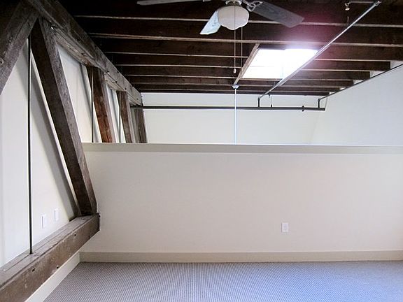 4th image of 701 Jefferson Ave APT 107