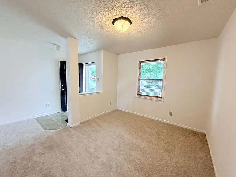1795 Feather Reed Ln — Photo 3