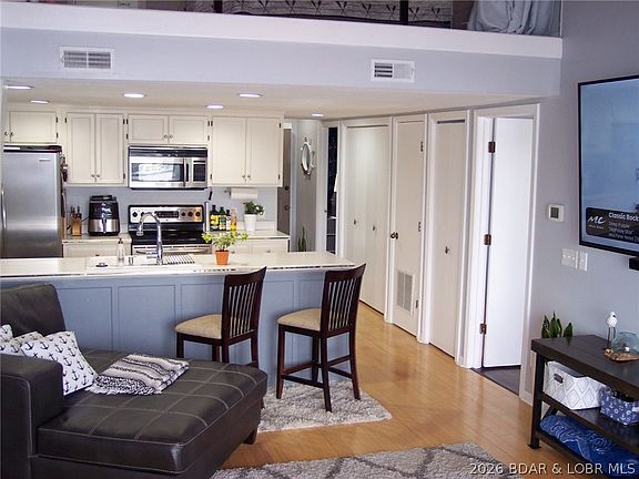 5th image of 24 Sunrise Ridge Dr Unit 3F
