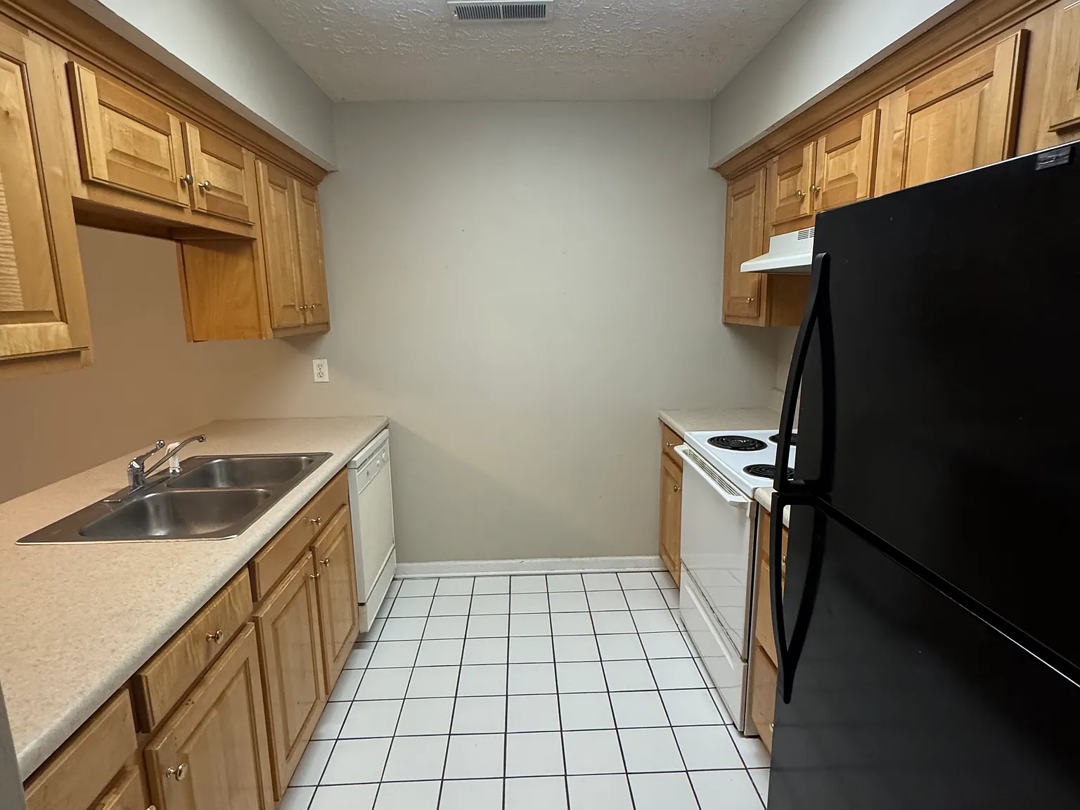 2 bed, $1,300 — Photo 3