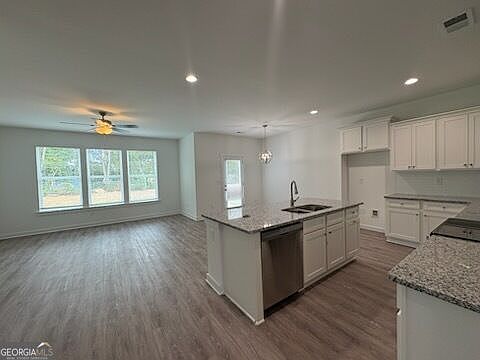 4th image of 128 Royal Tern Ln