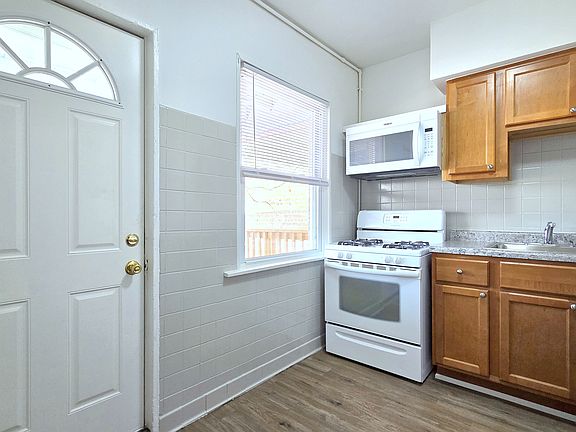 3rd image of 5708 W Diversey Ave Unit 2