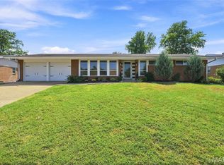 2830 Flintwood Dr, Saint Louis, MO 63129