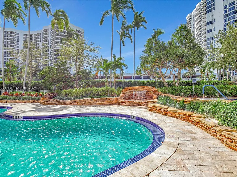 3500 Mystic Pointe Dr #1206 — Photo 51