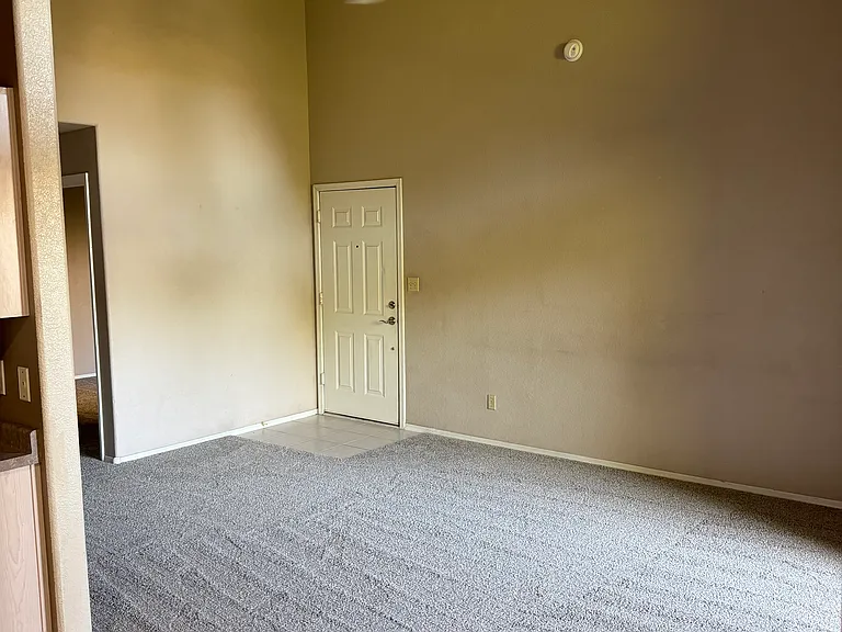9600 N 96th St #223 — Photo 14