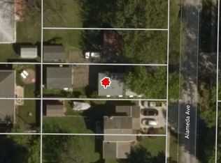 574 Alameda Ave, Sheffield Lake, OH 44054