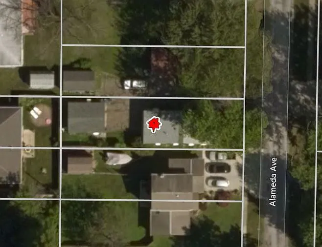 574 Alameda Ave photo 1