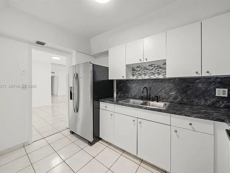 400 Kings Point Dr #1628 — Photo 11