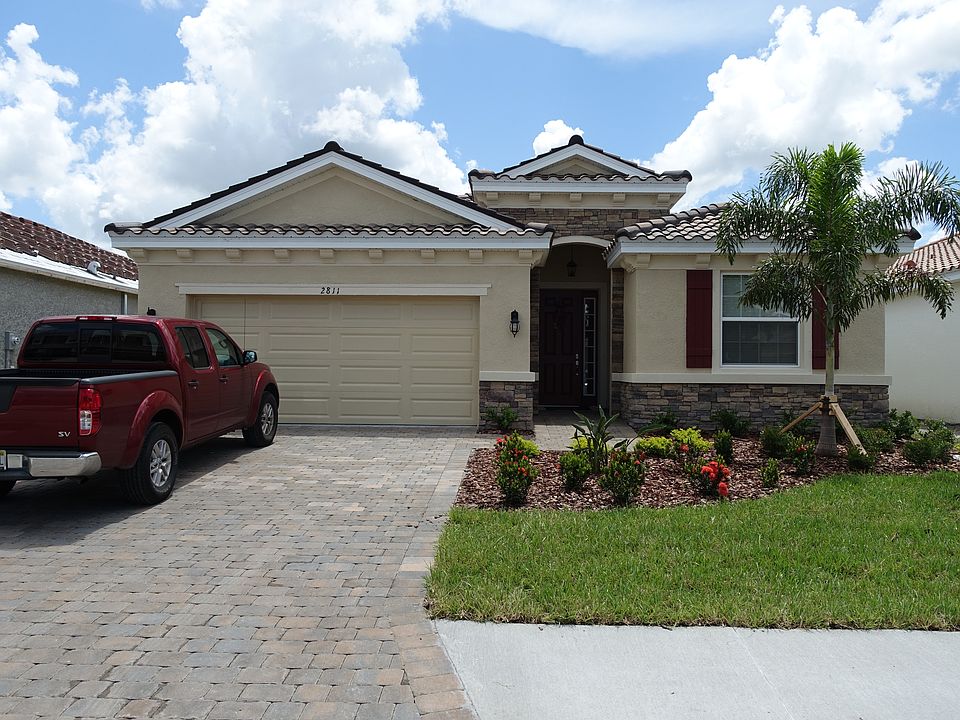 1st image of 2811 Oriole Dr