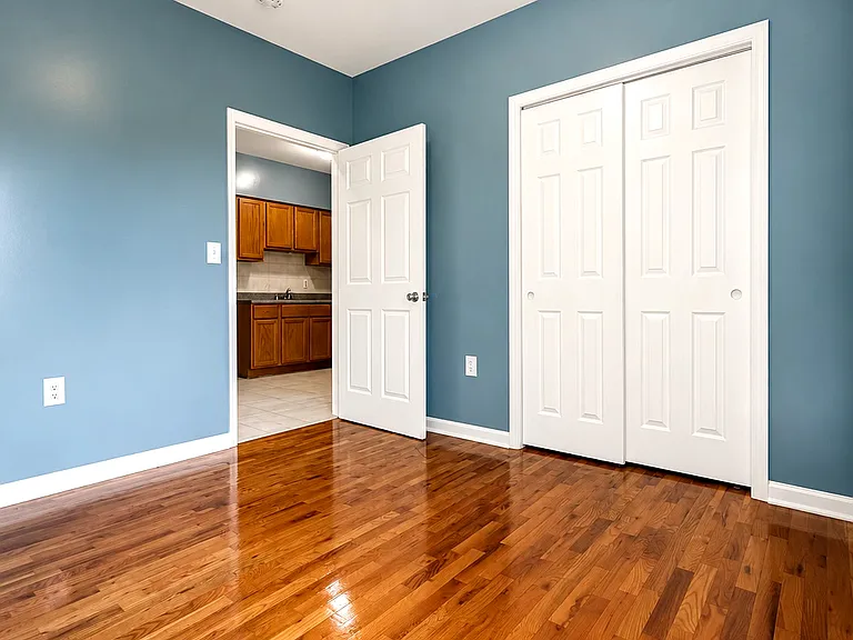 44 Astor St #3 — Photo 1