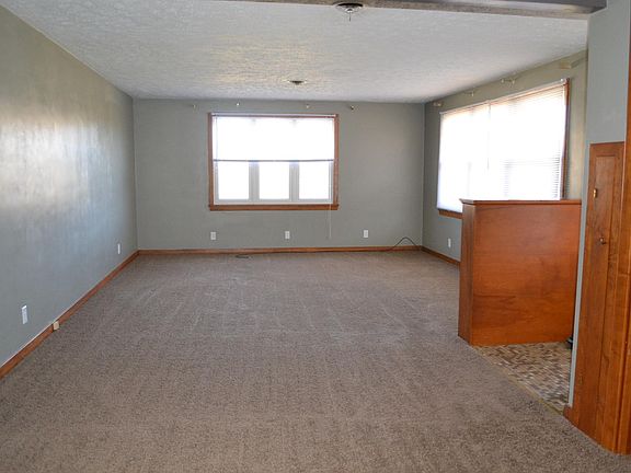 3rd image of 1900 Deerwood Cir SE